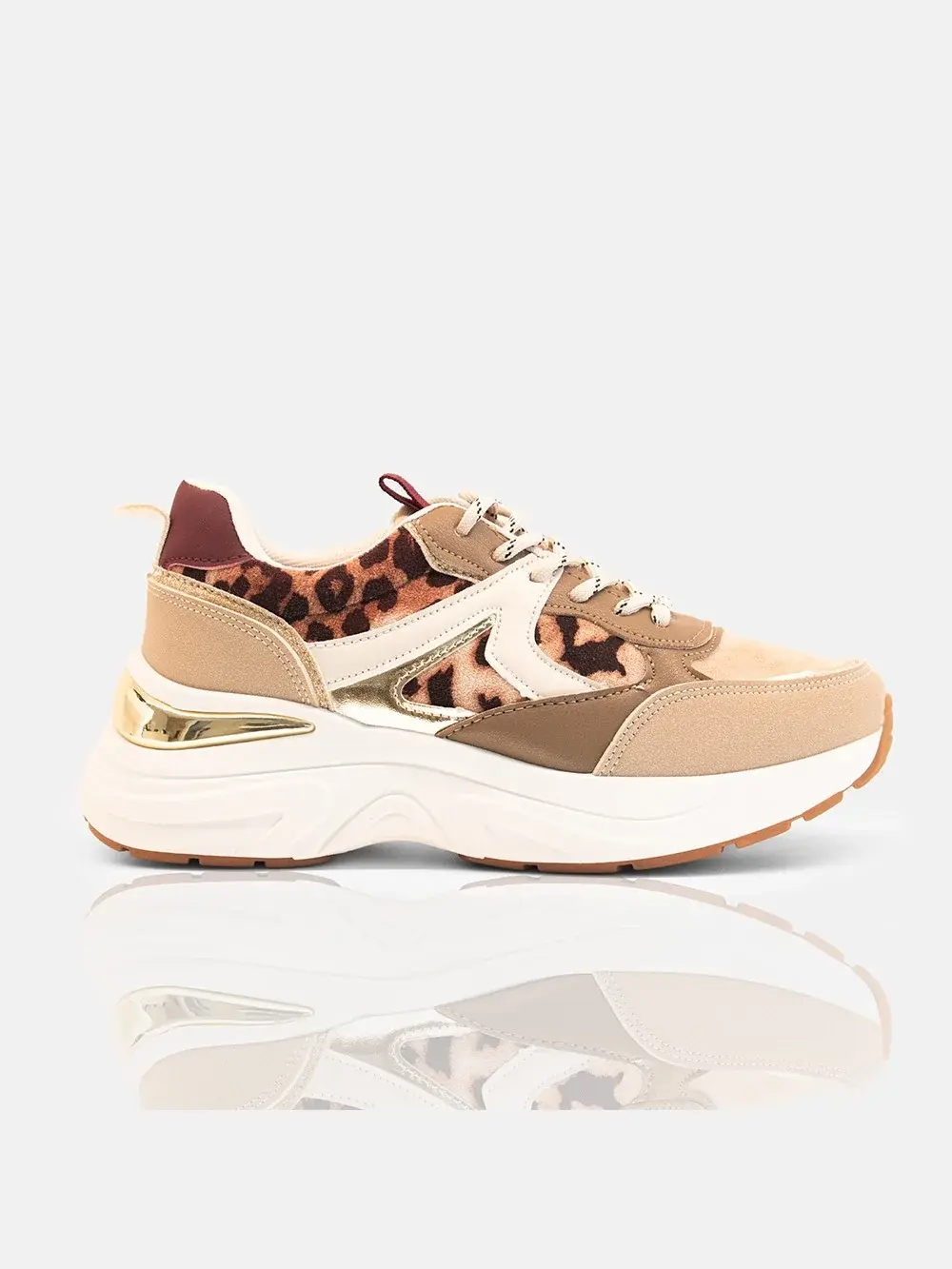 Λεοπάρ δίσολα sneaker με μπεζ και χρυσές λεπτομέρειες — Οικολογικό δέρμα