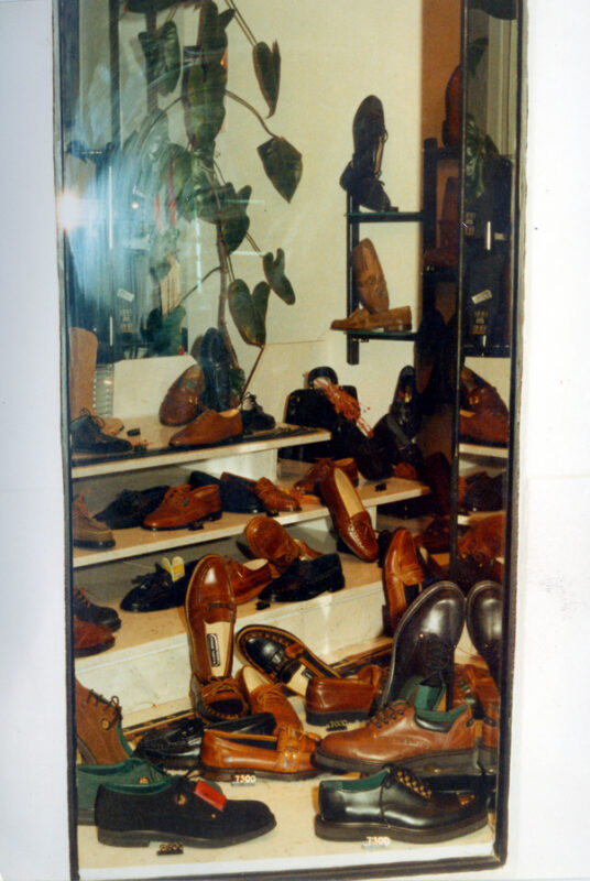alexandris-shoes-store-back-to-1983-3