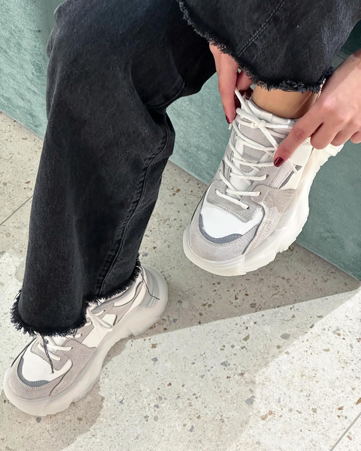 b01-montmartre-paris-sneaker-white-grey-anatomic b01-montmartre-paris-sneaker-white-grey-anatomic