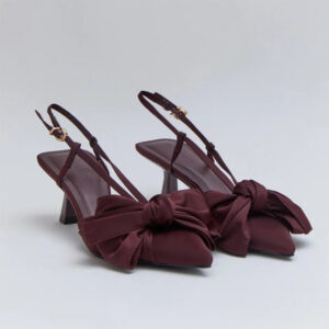 ginaikeia-goves-anoixtes-me-slingback-burgundy-me-xrusi-leptomereia-kai-fiogko-slingback-heels-with-gold-detail-bowtie-bow-detail-865