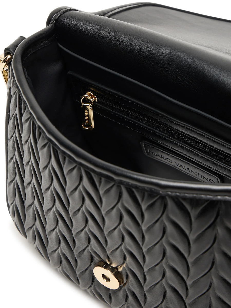 20250913020144_58f155d3