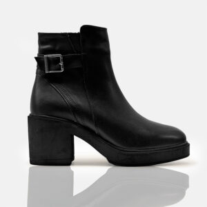 2920-montmartre-paris-black-heeled-bootie-maura-mpotakia-me-takoui-kai-fermouar